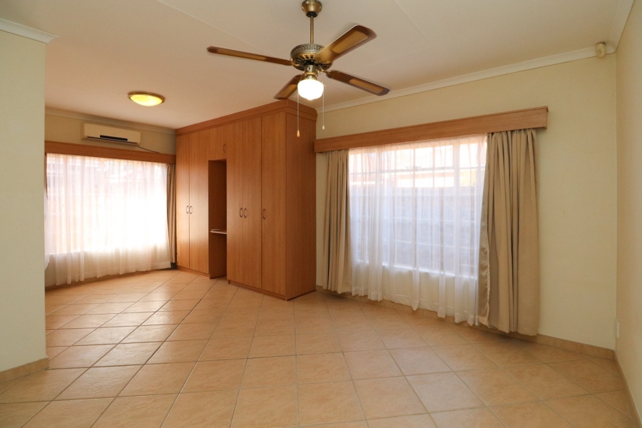 3 Bedroom Property for Sale in Flimieda North West